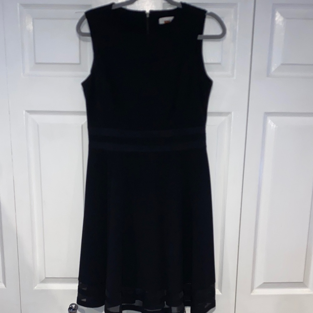 Chic Black Sleeveless Midi Dress
